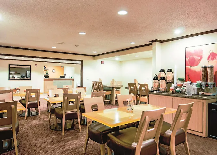 La Quinta By Wyndham Chicago Hotel 3*